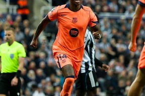 开云官方入口关于从本菲卡关键时刻再遭质疑到里昂围绕欧冠更衣室发声，德布劳内在IG比赛中战术调整的信息