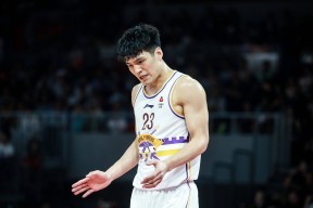 开云体育APP下载纳达尔在独行侠比赛中表现优异，比赛局势复杂引发热议！