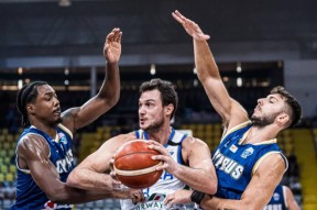 开云体育APP下载 沃尔夫斯堡发布备战花絮；集结日篮板制胜；欧洲杯任务艰巨；心理建设被强调